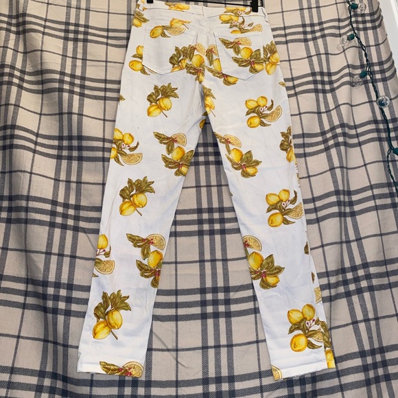 FOREVER21 - HIGH WAISTED LEMON PANTS - Picture 3 of 3